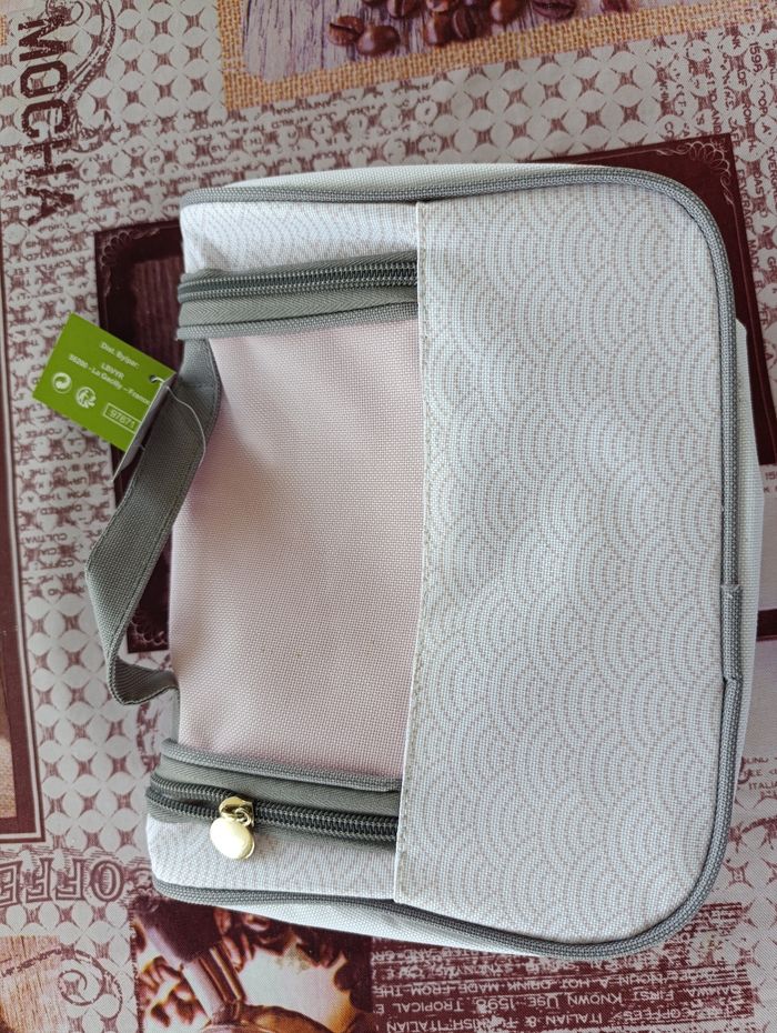 Trousse de toilette - photo numéro 2