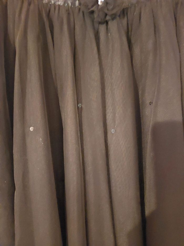 Très belle robe noire orchestra 10 ans en TBE - photo numéro 4