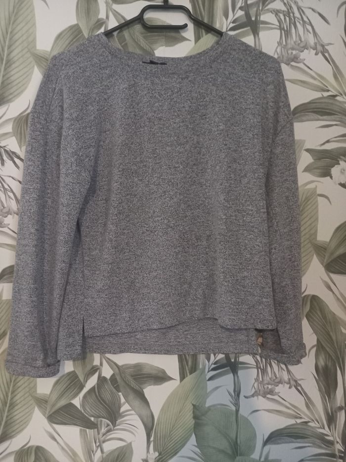 Pull Gris