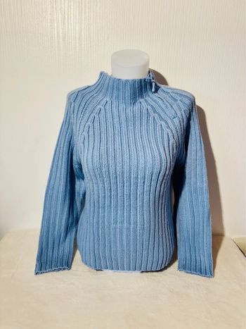 Pull femme bleu ciel côtelé col montant zippé taille M