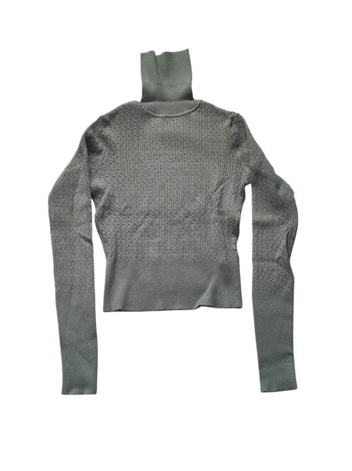 Pull court à col rouler taille XS