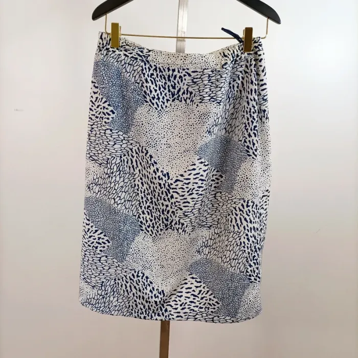 Jupe droite mi-longue imprimé bleu blanc abstrait made in France taille S A1392 - photo numéro 2