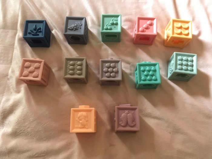 Cubes caoutchouc pour apprendre à compter - photo numéro 2