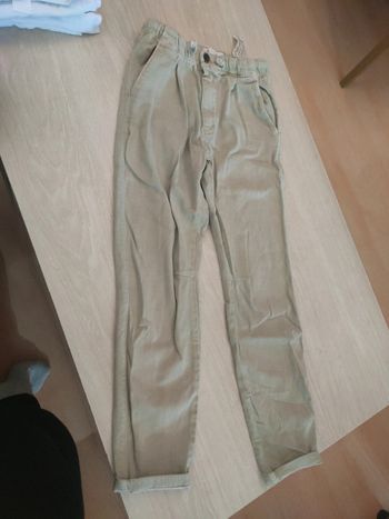 Cargo Zara kaki clair 9 ans