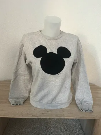 Pull Mickey H&M taille XS💫