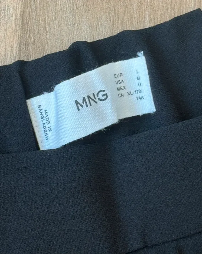 Pantalon noir Mango coupe carotte 7/8 – Taille L - photo numéro 3