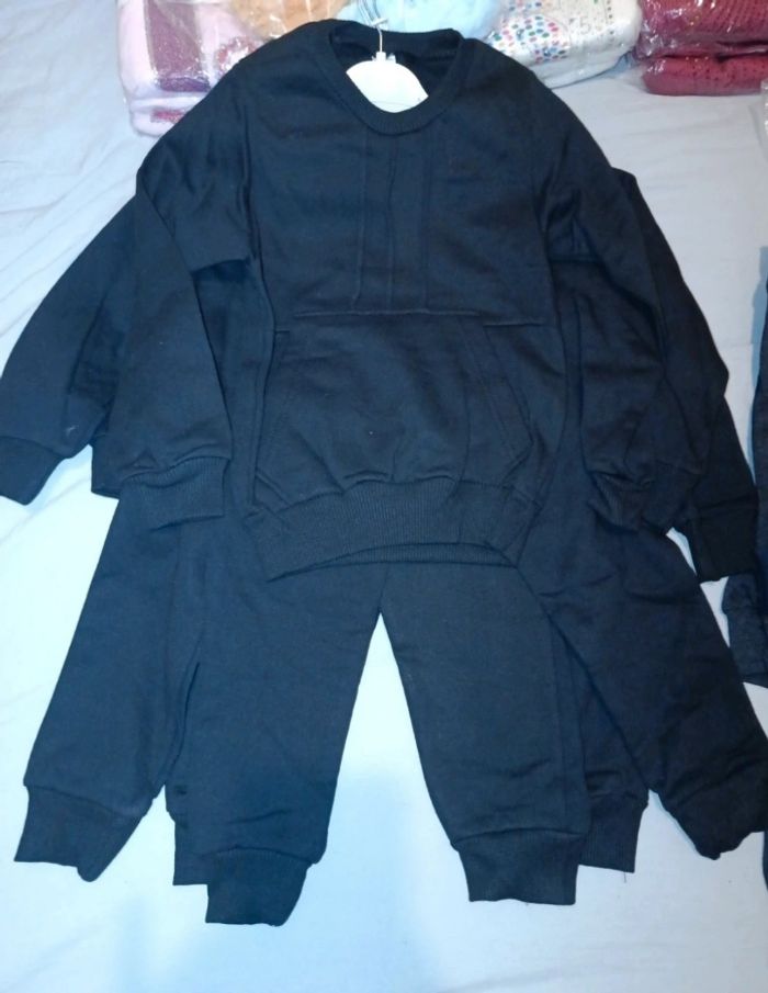 Vêtements enfant neuf - photo numéro 2