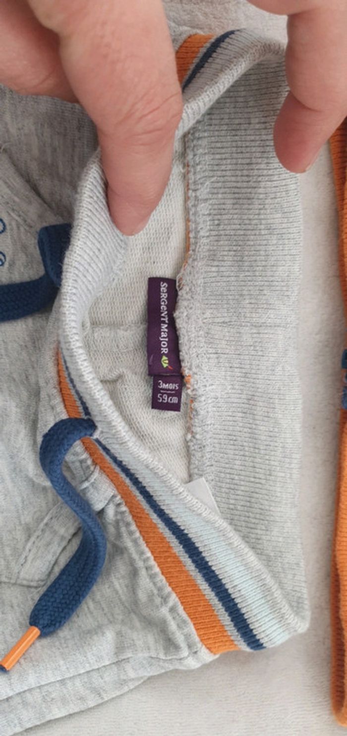 Ensemble survêtement 3 mois - photo numéro 2