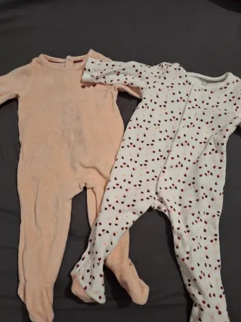 2 pyjamas velours neuf okaidi
