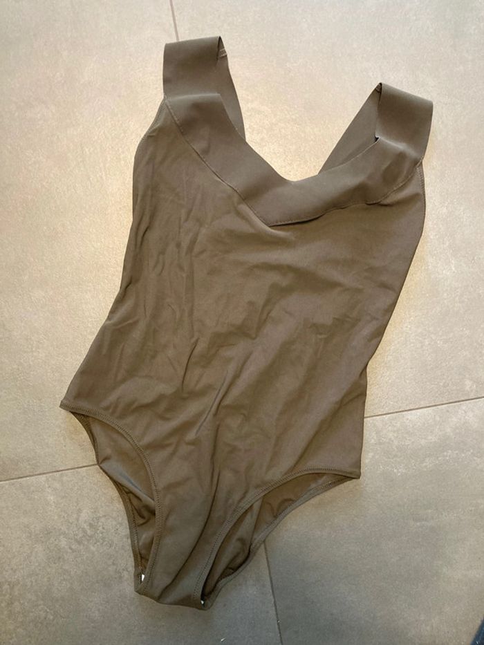 maillot de bain, une pièce taille 36