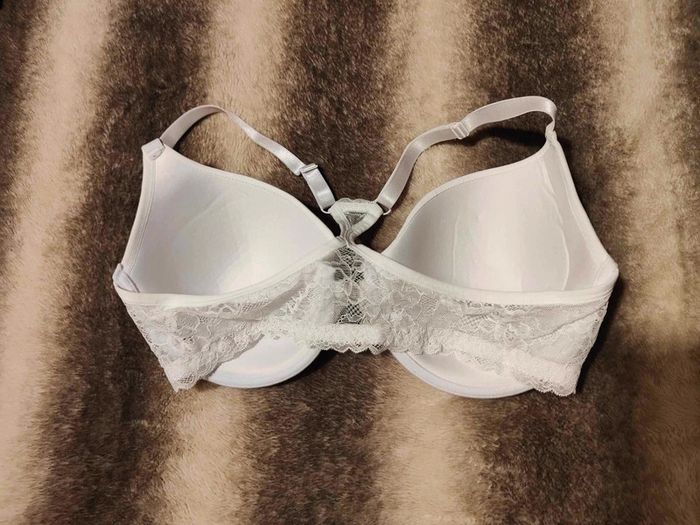 Soutien gorge - photo numéro 2