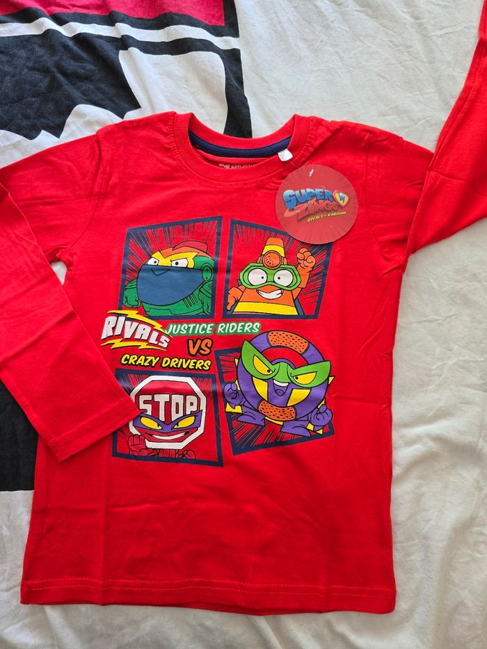 T-shirt superthings 8ans