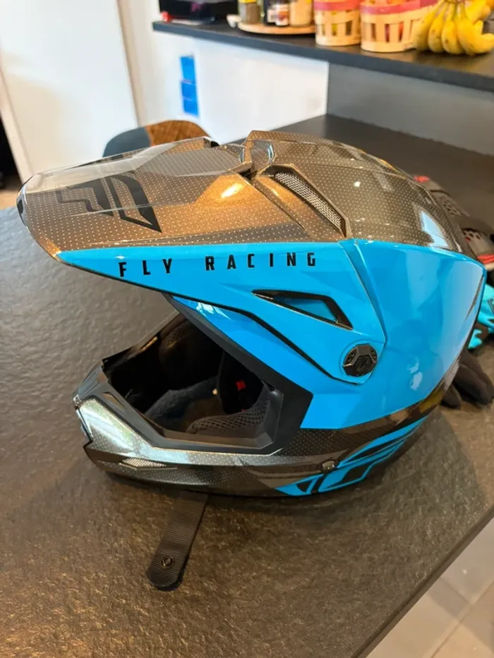 Casque et équipement moto enfant - photo numéro 2