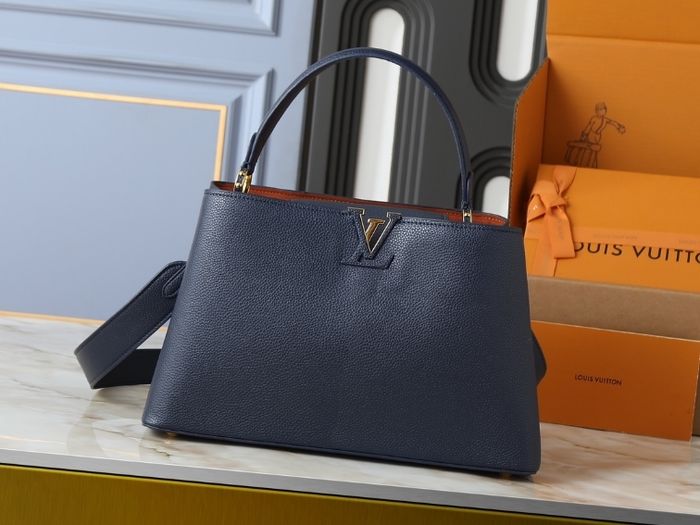 Louis Vuittoṇ  Capucines Souple M14639