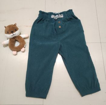 Pantalon velours côtelé vert sapin 23 mois Okaidi