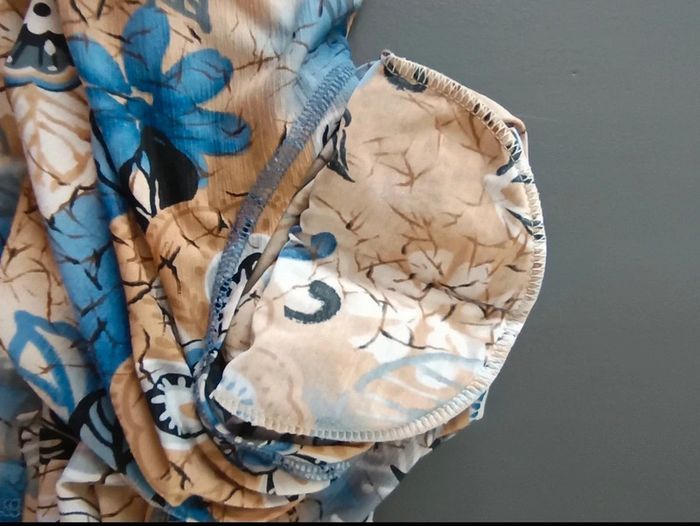 Tee-shirt fleuri - photo numéro 8