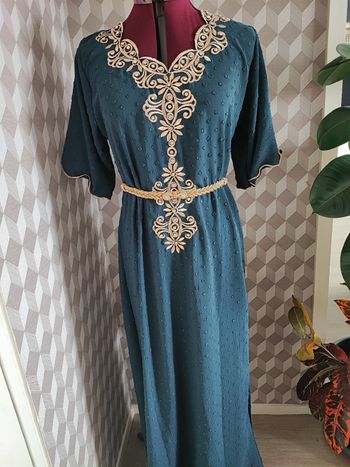 Robe traditionnelle élégante
