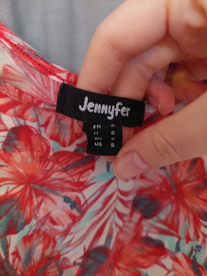 Crop Top Fleuri à Volants – Taille S (Jennyfer) - très bon état - photo numéro 4