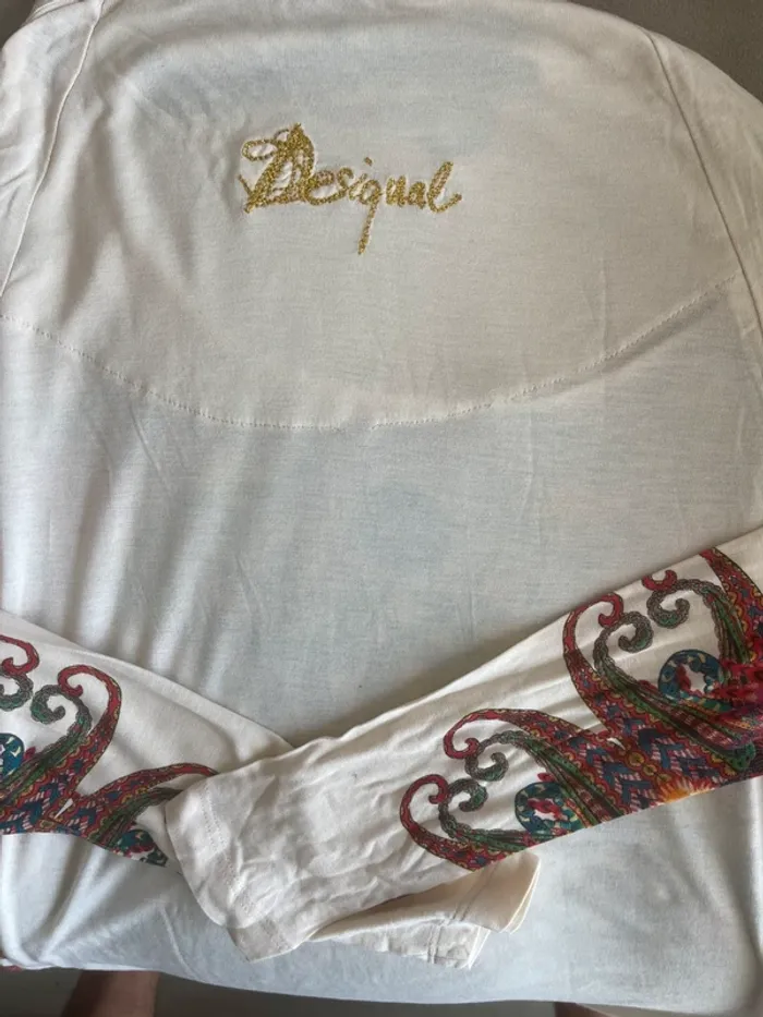 Haut Desigual - photo numéro 3