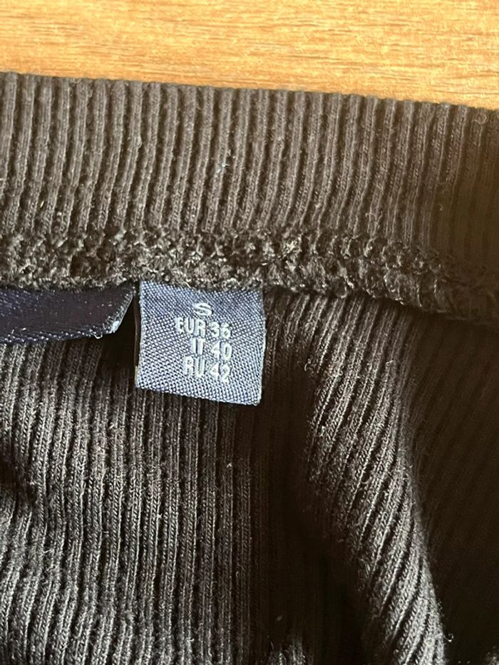 Je vend un pull fin fille Taille S 36 très bon état - photo numéro 3