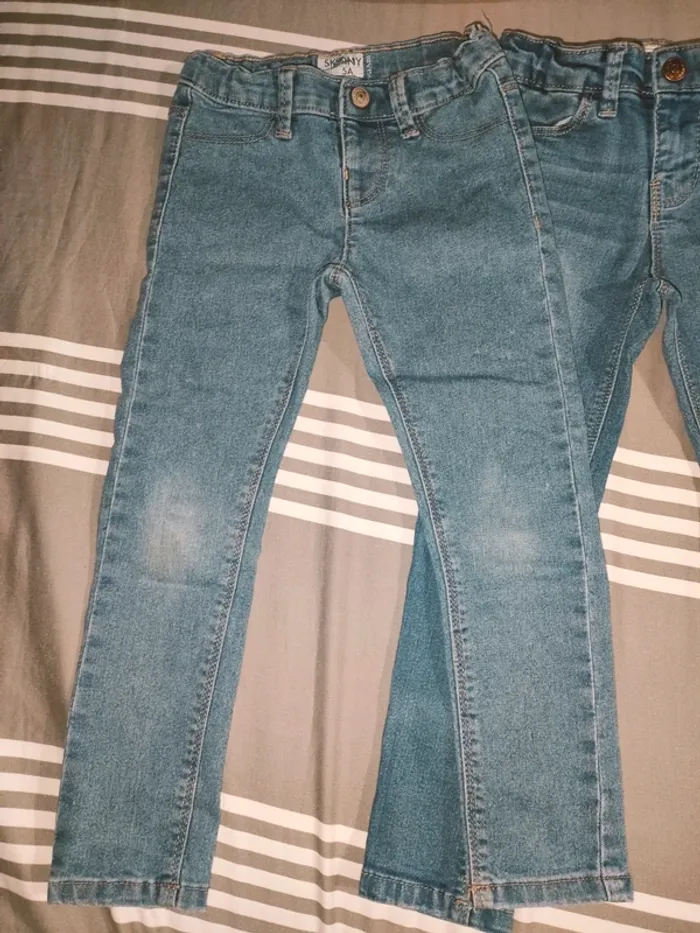 Lot 2 jeans Kiabi - photo numéro 2