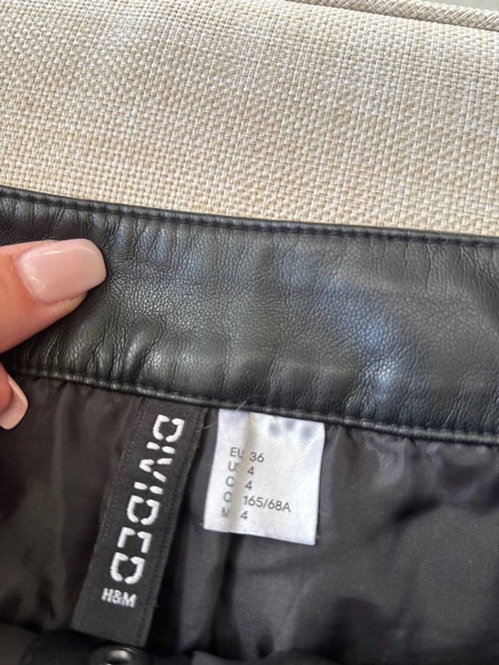 Jupe en cuir - photo numéro 2