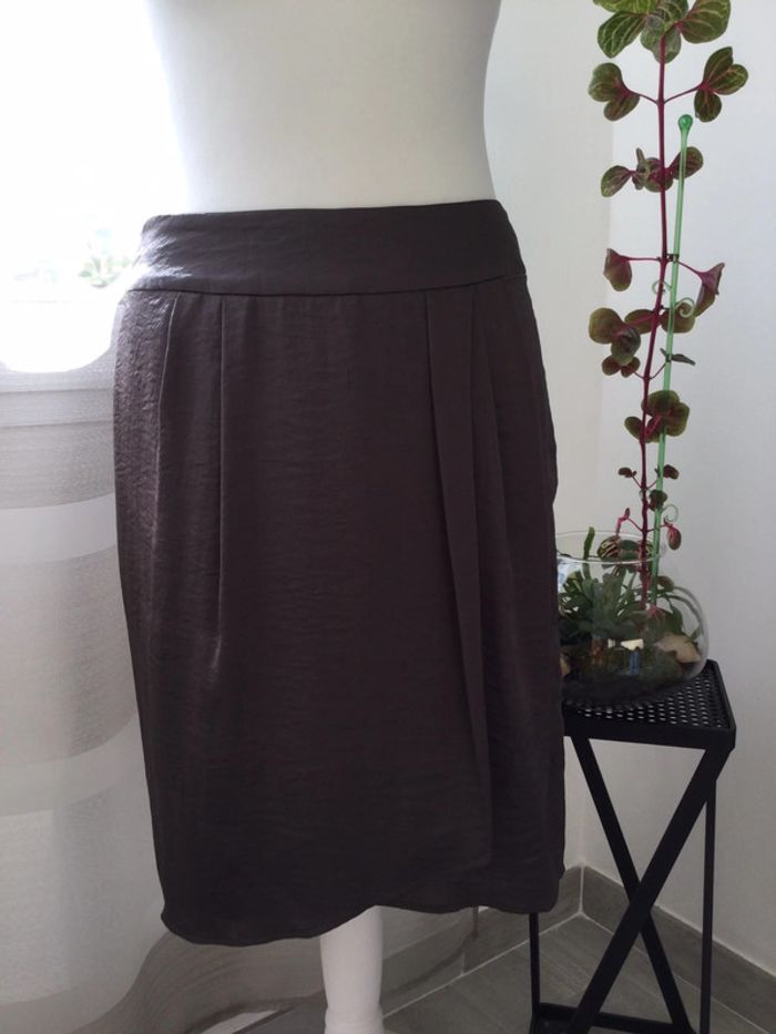 Très belle jupe marron