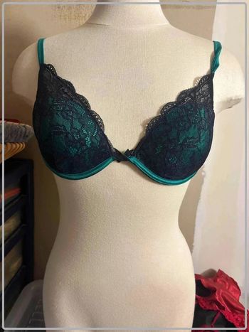 Très jolie soutient gorge taille 85a