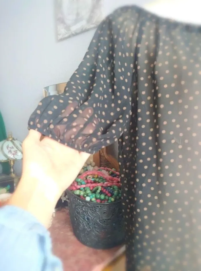 Blouse noire à pois 38 - photo numéro 2