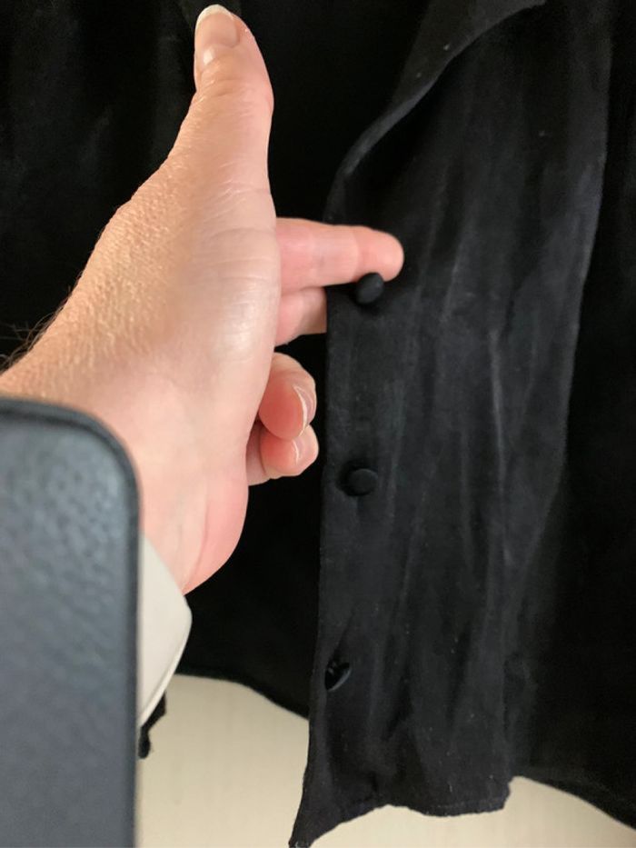 Chemisier satiné noir court de Zara taille M - photo numéro 4