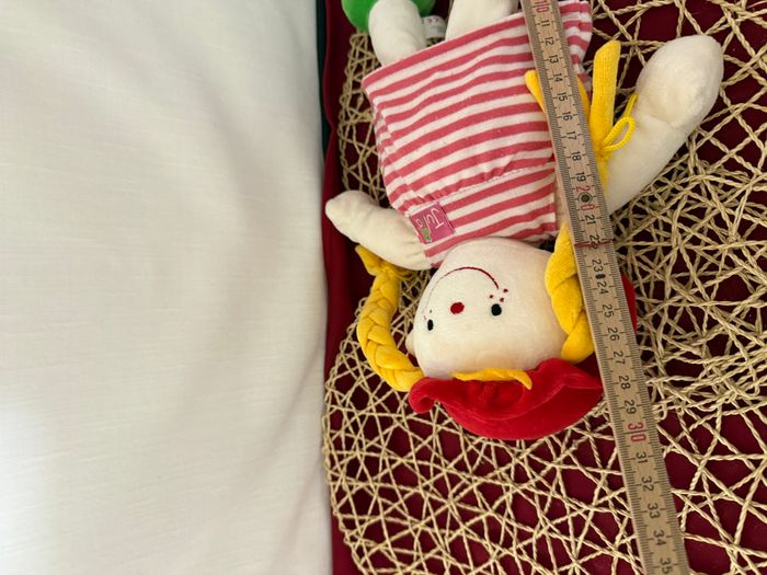 K s KIDS Poupee doudou Julia tresses jaunes chapeau rouge - photo numéro 3