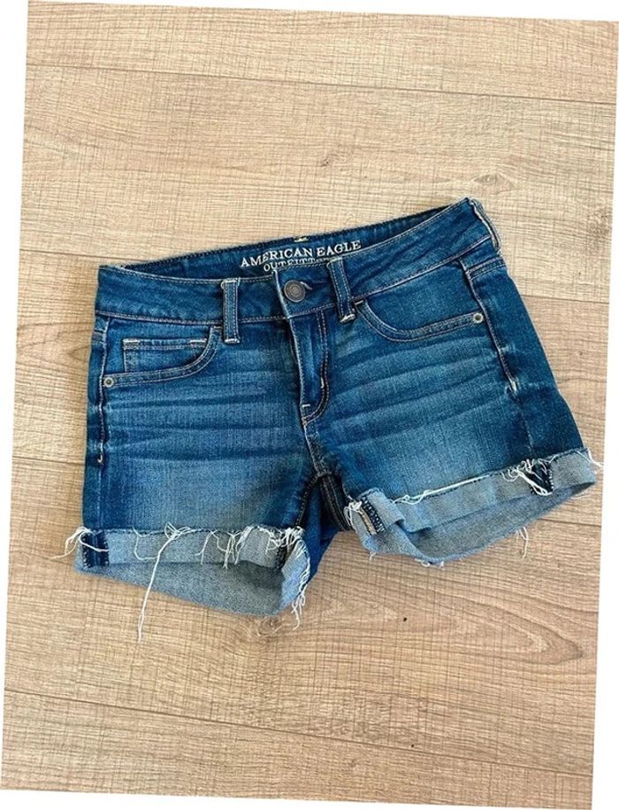 Short court bleu en jean American Eagle taille 0 TBE - photo numéro 11