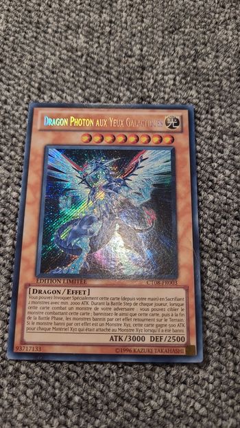 Carte Yu gi oh  - Dragon photon aux yeux galactiques - édition limitée