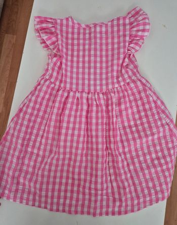 Robe rose carreaux