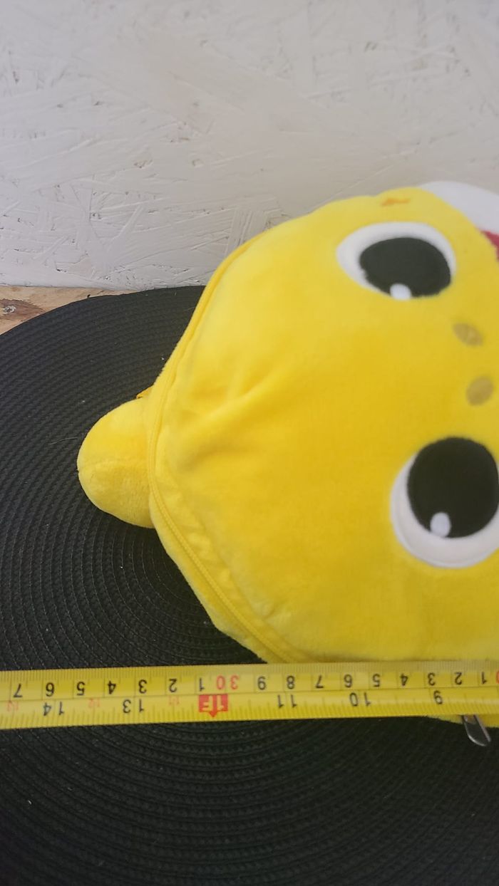 Sac à dos baby shark en peluche- Pinkfong - photo numéro 4