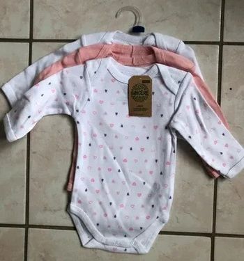 Lot de 3 Bodies manches longues Sincere coton bio T 3 mois neufs dans emballage