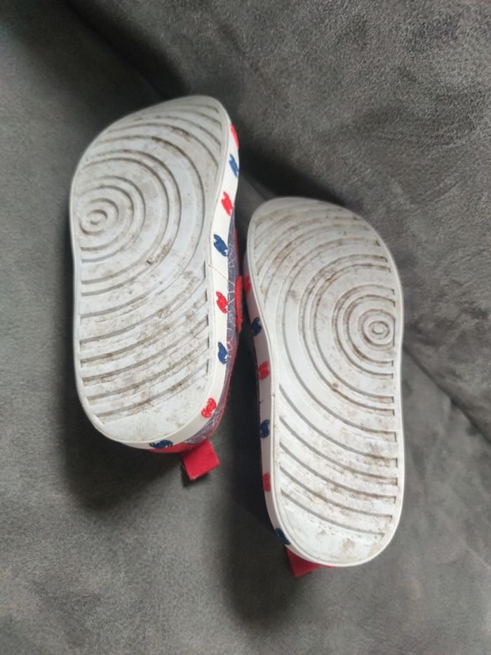 Paire de basket sneakers spiderman marvel pointure 29 - photo numéro 3