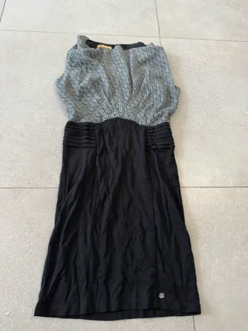 Robe lpb, très bon état, taille S 90cm de longueur