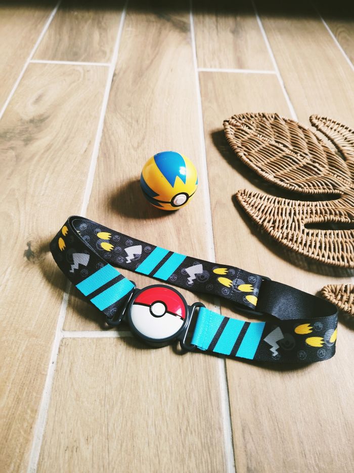 🔥Pokémon ceinture clip n go motifs Pikachu et poké ball jaune bleu Nintendo