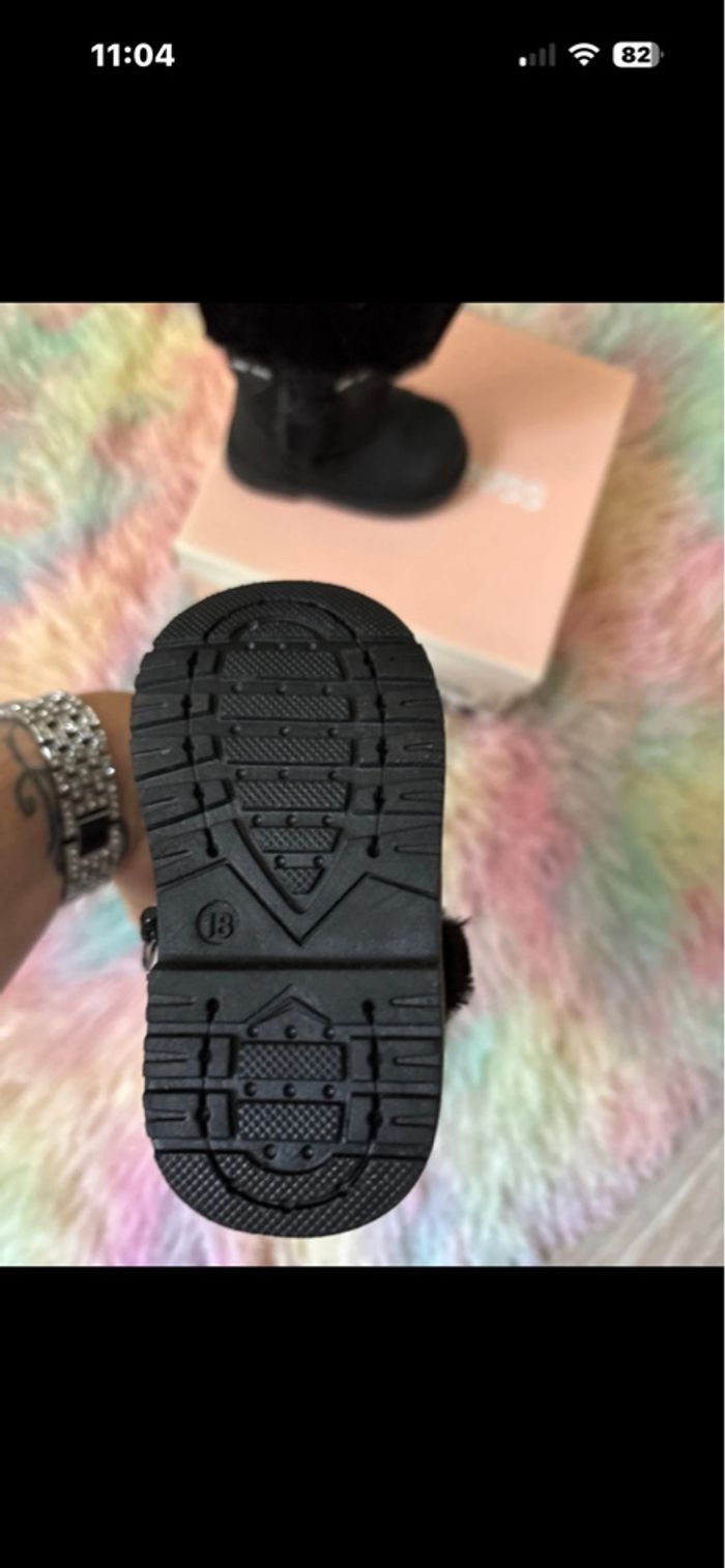 Botte bébé pointure 18 - photo numéro 3