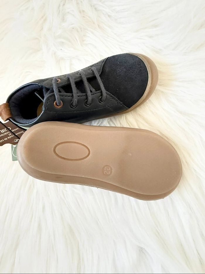 Chaussures bébé mixte cuir – Taille 22 – bleu marine – Neuf avec étiquette - photo numéro 8