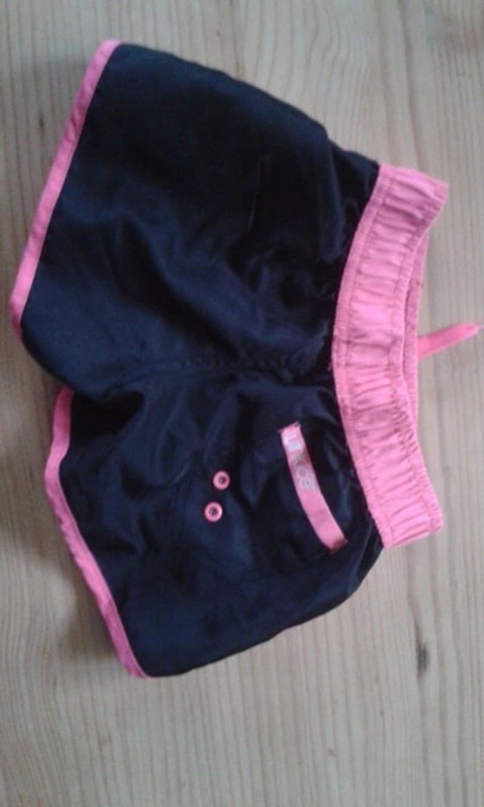 Short léger 8/10 ans - photo numéro 2