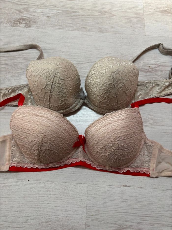 Lot 2 Soutiens-Gorge Etam / Undiz 90 B