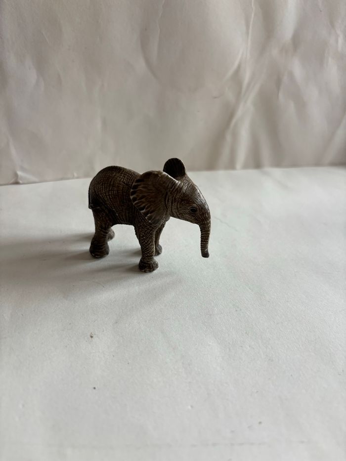 Éléphanteau Schleich - photo numéro 2