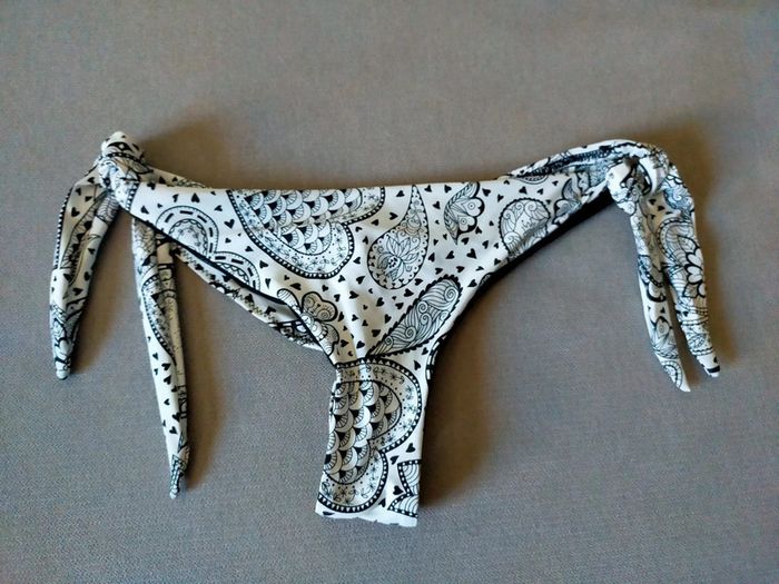Bas de maillot à nouer – Goldenpoint – Taille 36 – Imprimé noir & blanc - photo numéro 2