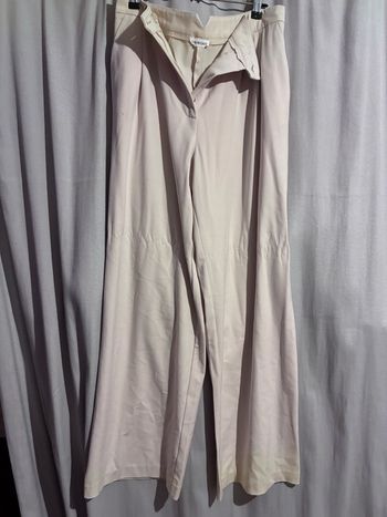Pantalon beige à jambes larges