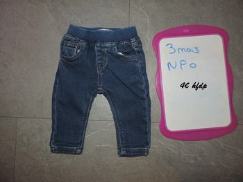 jeans NPO taille 3 mois