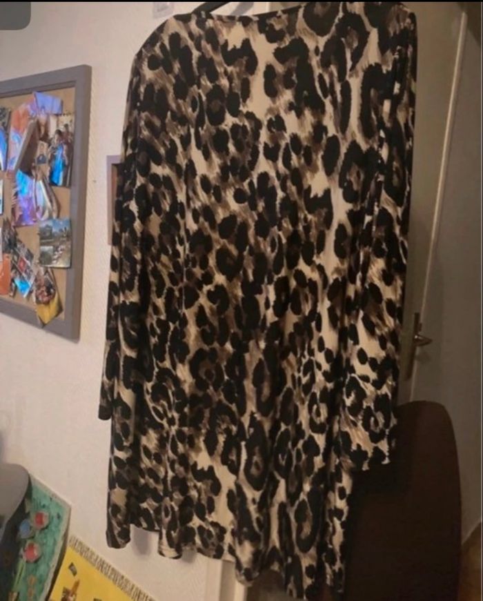 Tunique grande taille TRÈS BON ÉTAT couleur noir et marron. - photo numéro 4