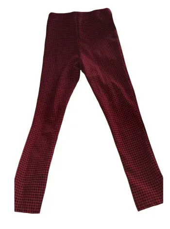 Pantalon à petits carreaux rouge et noir