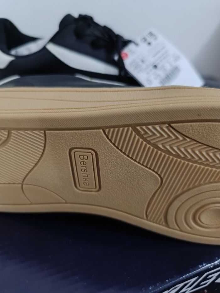 Basket femme neuf avec étiquette (40€ - photo numéro 3